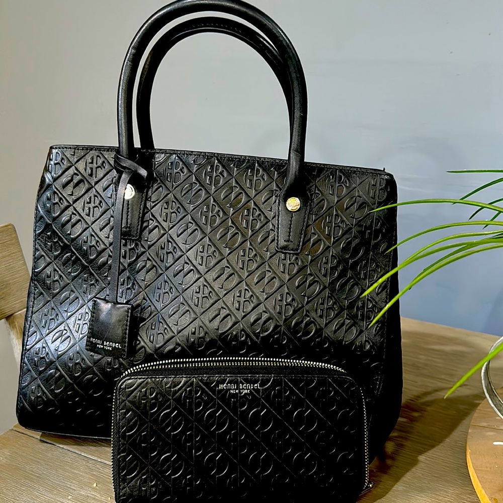 Henri Bendel Empire Tote with matching wallet